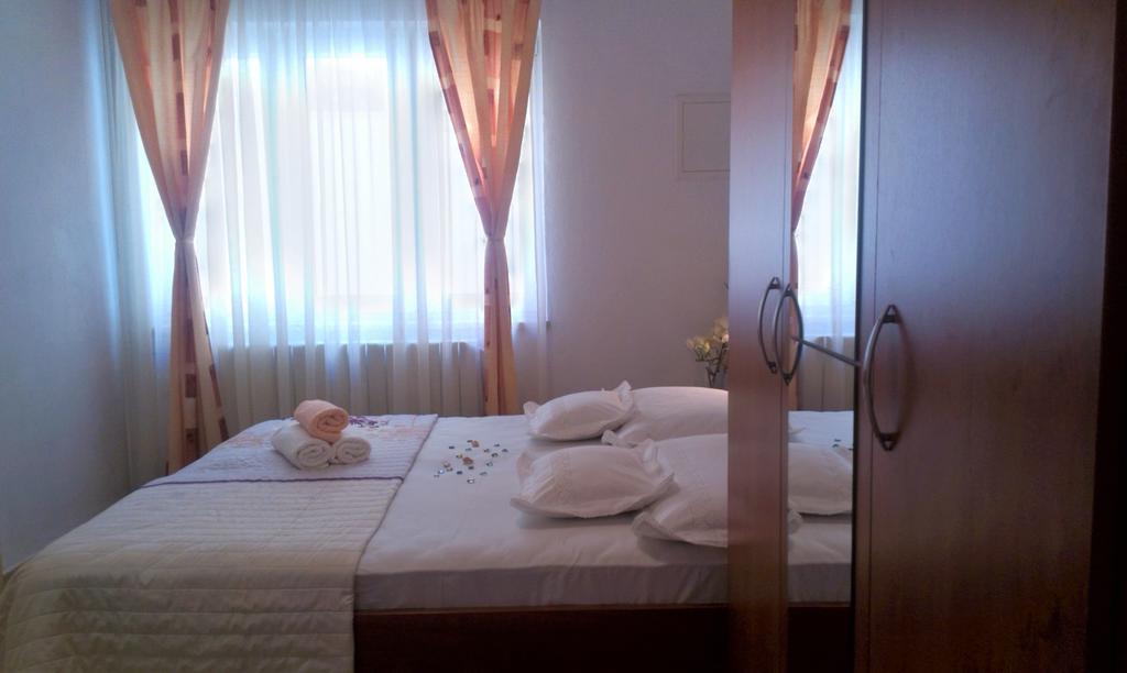 Apartments Malina Tučepi Esterno foto
